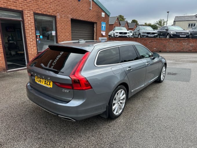 2025 Volvo V90