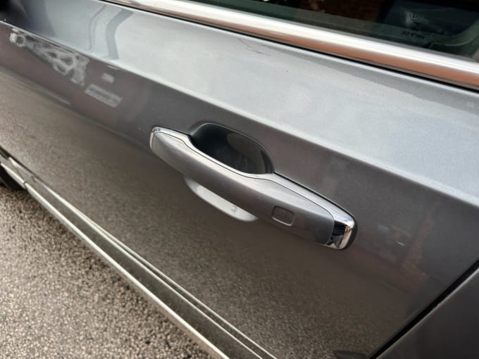 2025 Volvo V90