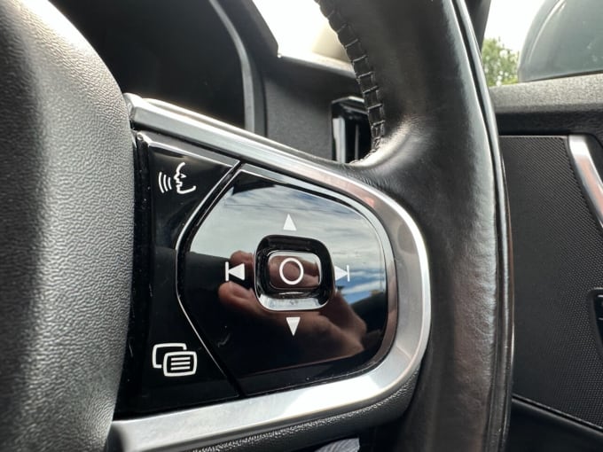 2025 Volvo V90