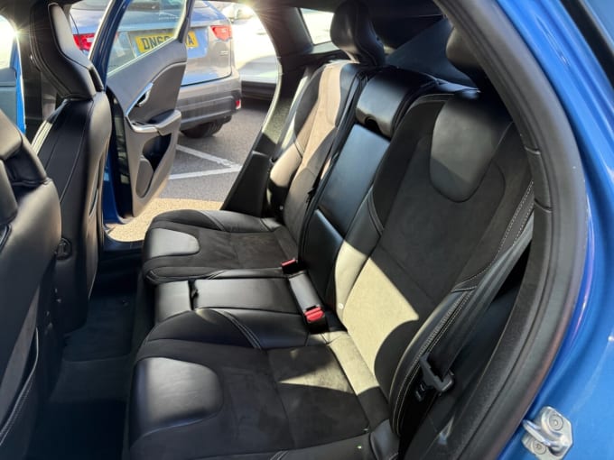 2018 Volvo V40