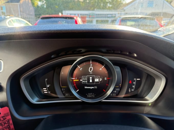 2018 Volvo V40
