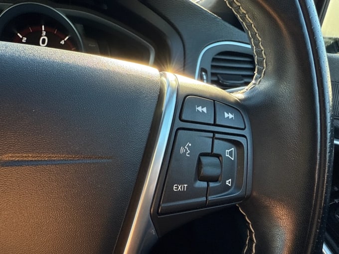 2018 Volvo V40