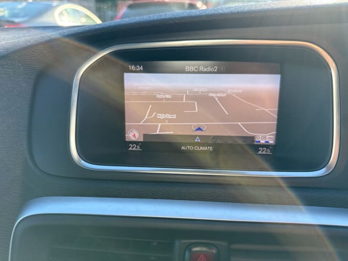 2018 Volvo V40