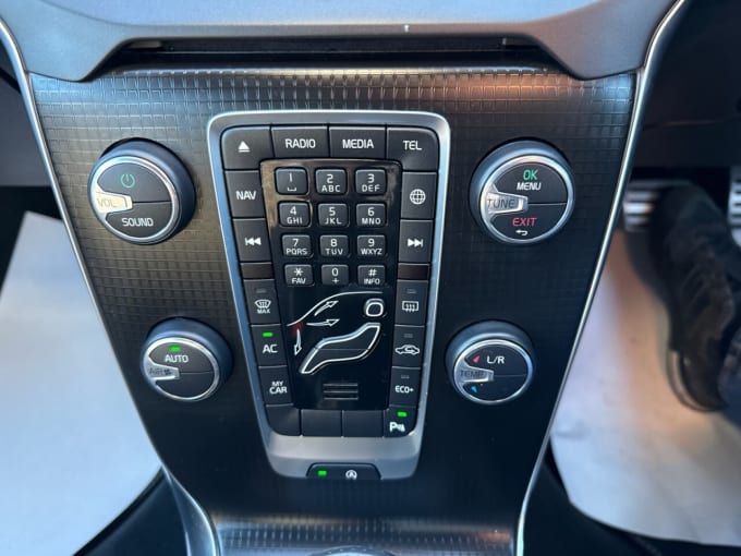 2018 Volvo V40