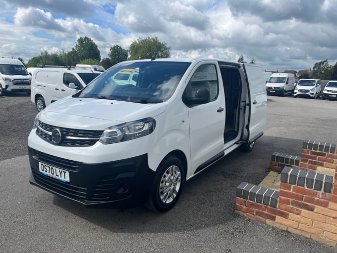 2024 Vauxhall Vivaro