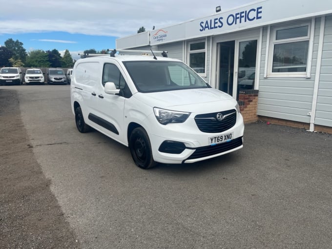 2025 Vauxhall Combo