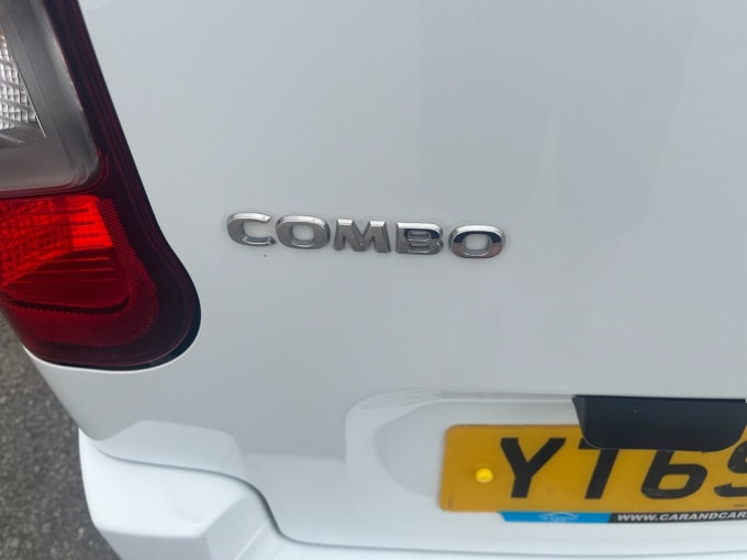 2025 Vauxhall Combo