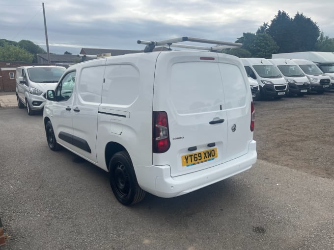 2025 Vauxhall Combo