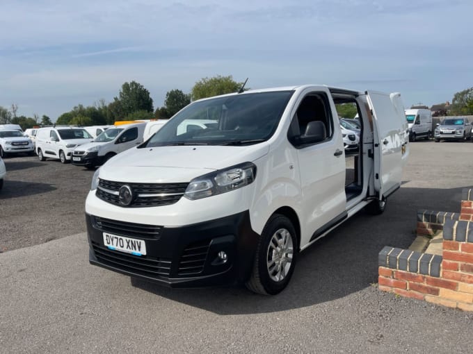 2025 Vauxhall Vivaro