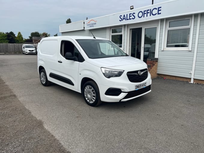 2024 Vauxhall Combo