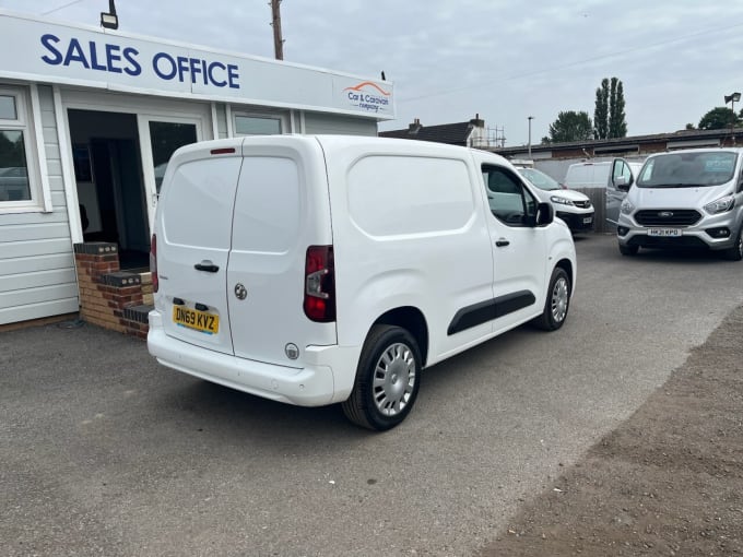 2024 Vauxhall Combo