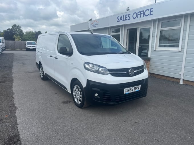 2025 Vauxhall Vivaro