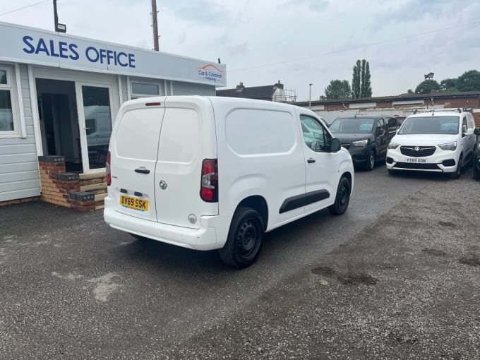 2024 Vauxhall Combo