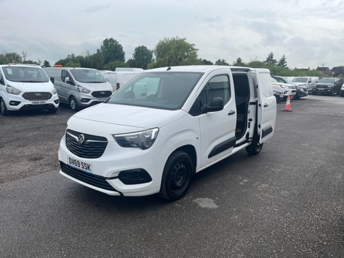 2024 Vauxhall Combo