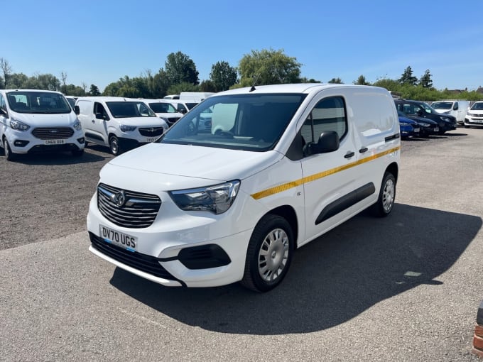 2025 Vauxhall Combo