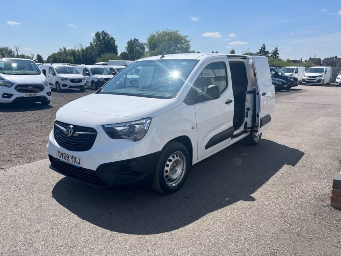 2024 Vauxhall Combo