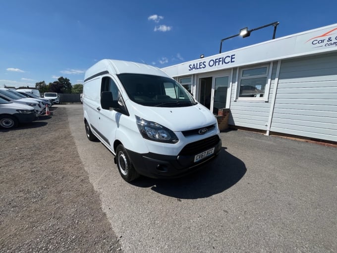 2025 Ford Transit Custom