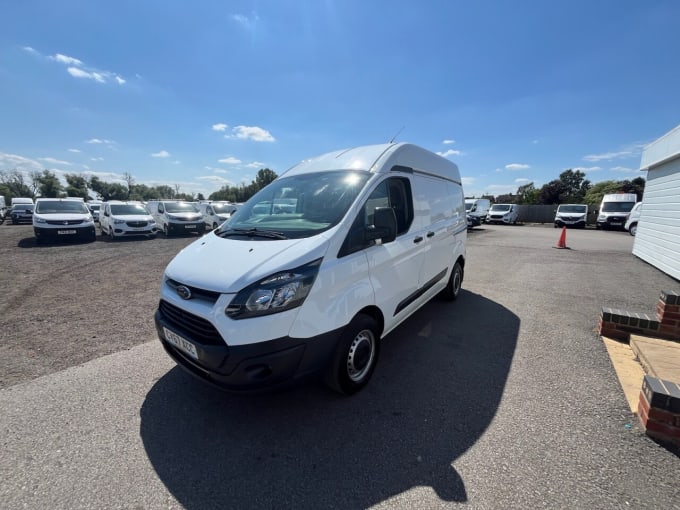 2025 Ford Transit Custom