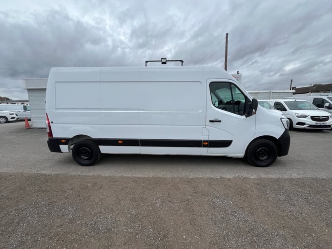 2024 Renault Master