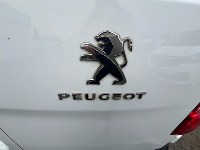 2024 Peugeot Expert