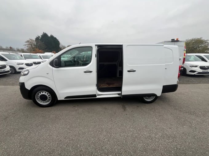 2025 Vauxhall Vivaro