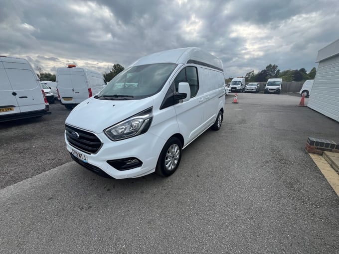 2024 Ford Transit Custom