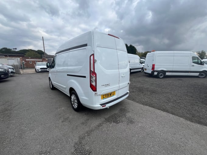 2024 Ford Transit Custom