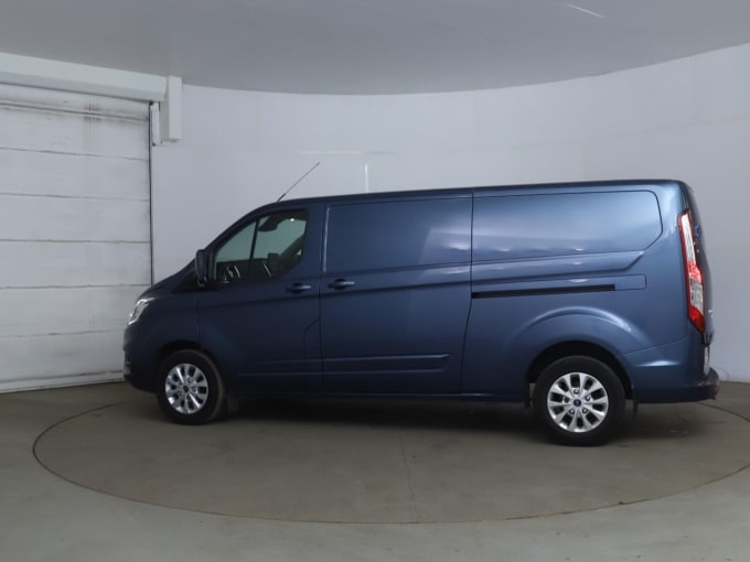 2024 Ford Transit Custom