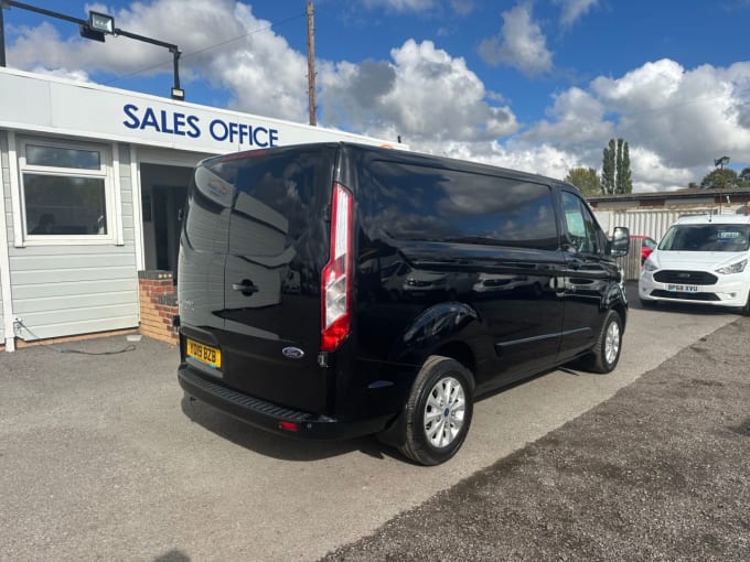 2024 Ford Transit Custom