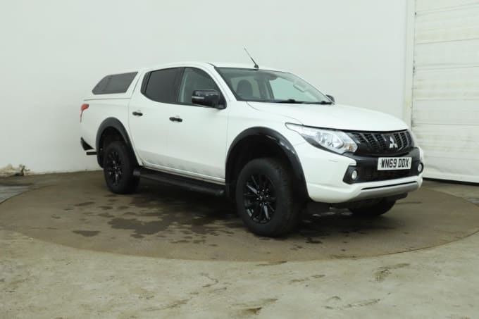 2024 Mitsubishi L200