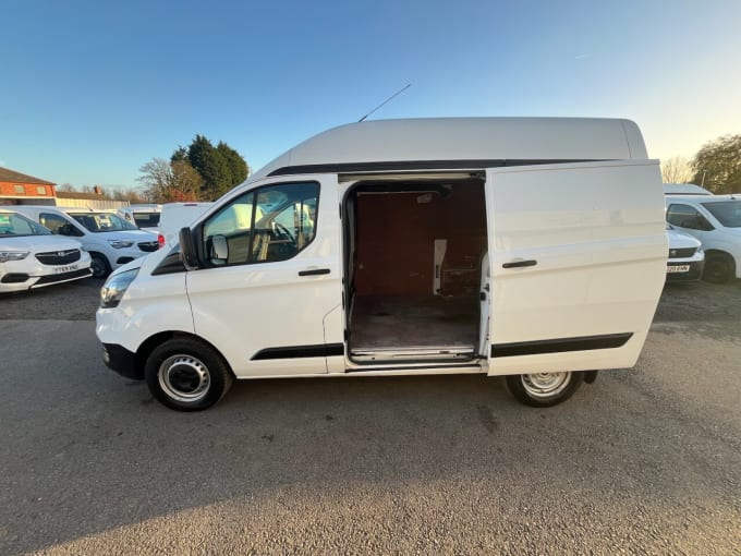 2025 Ford Transit Custom