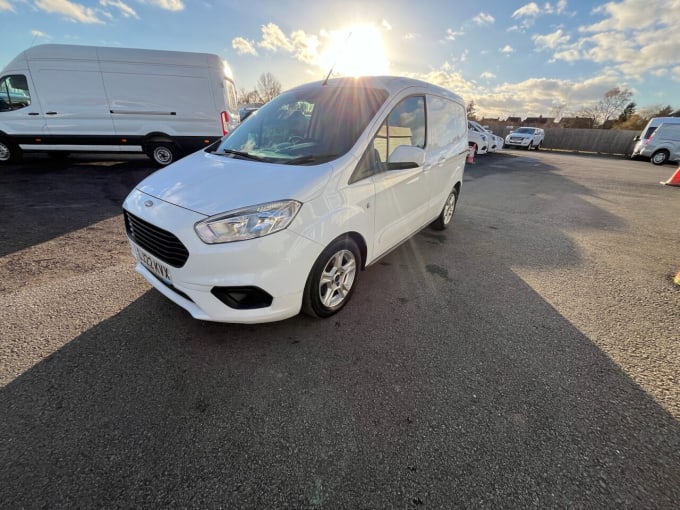 2025 Ford Transit Courier