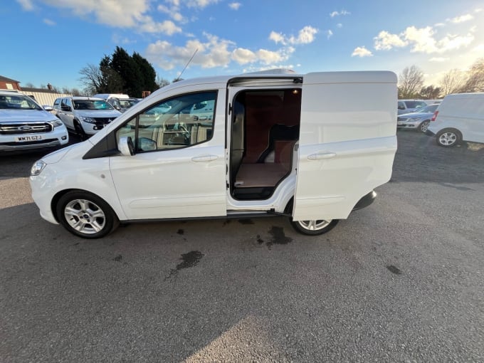 2025 Ford Transit Courier