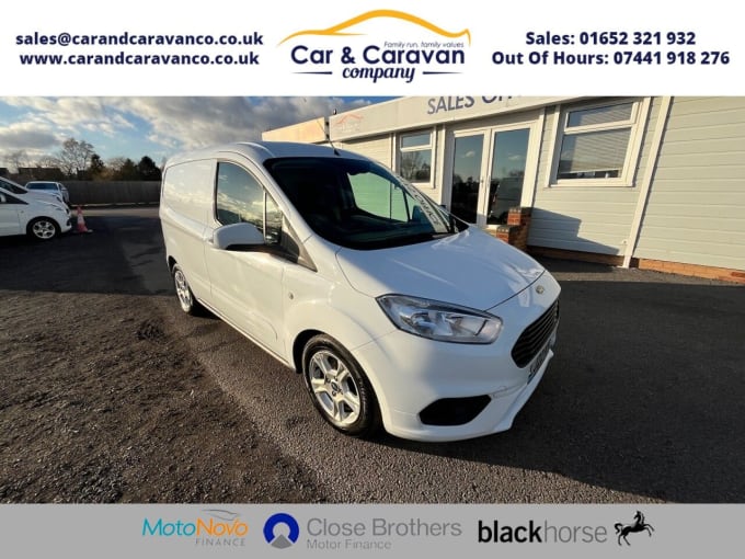 2025 Ford Transit Courier