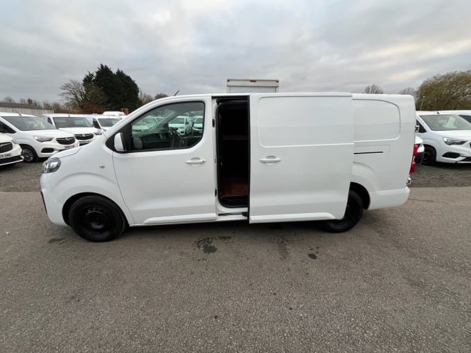 2025 Vauxhall Vivaro