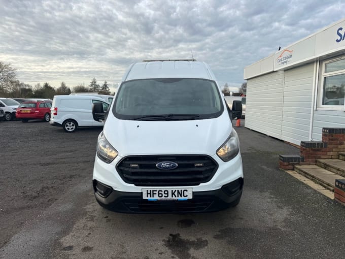 2025 Ford Transit Custom