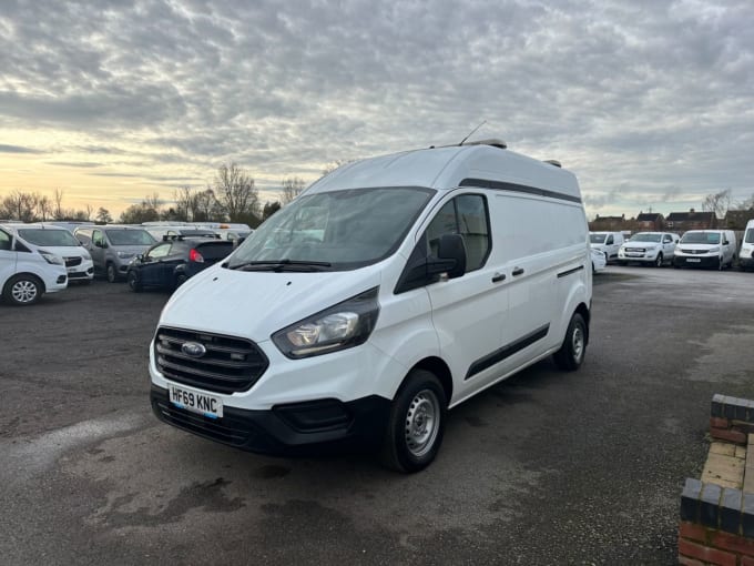 2025 Ford Transit Custom