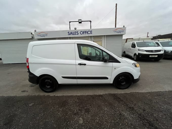 2025 Ford Transit Courier