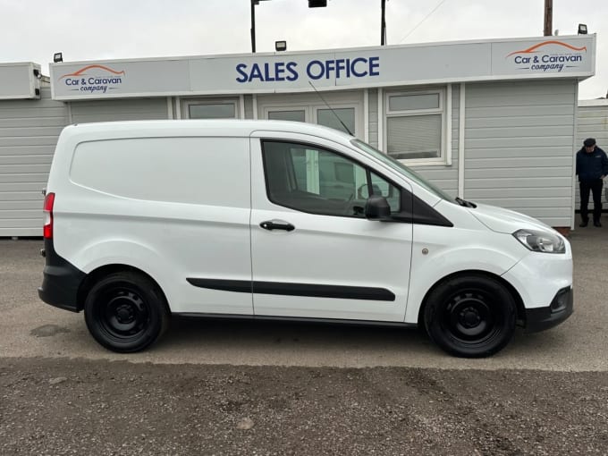 2025 Ford Transit Courier