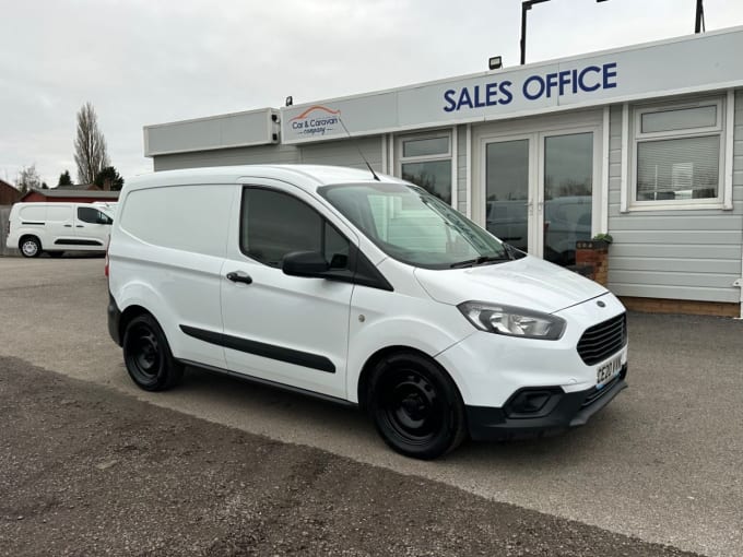 2025 Ford Transit Courier