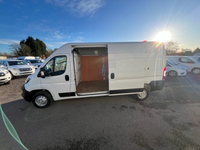 2025 Peugeot Boxer