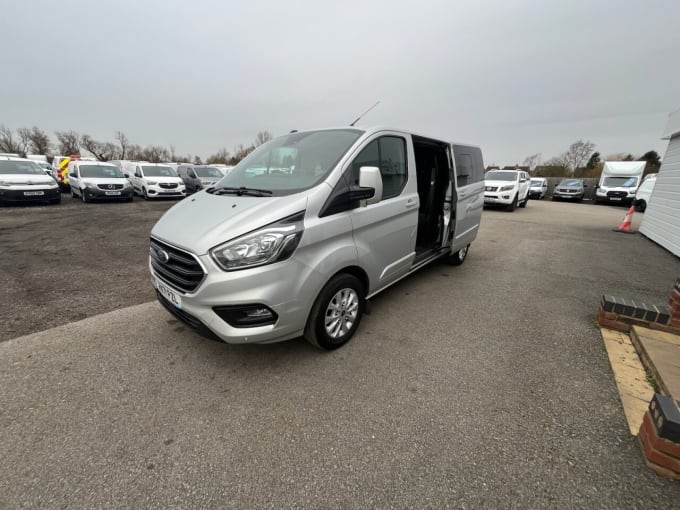 2025 Ford Transit Custom