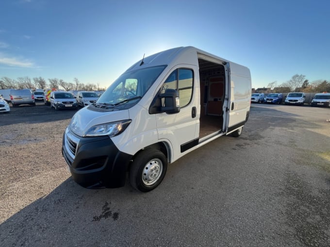 2025 Peugeot Boxer