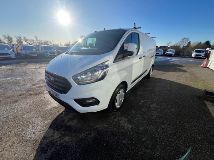 2025 Ford Transit Custom