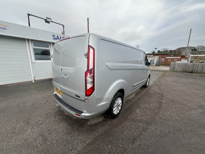 2025 Ford Transit Custom