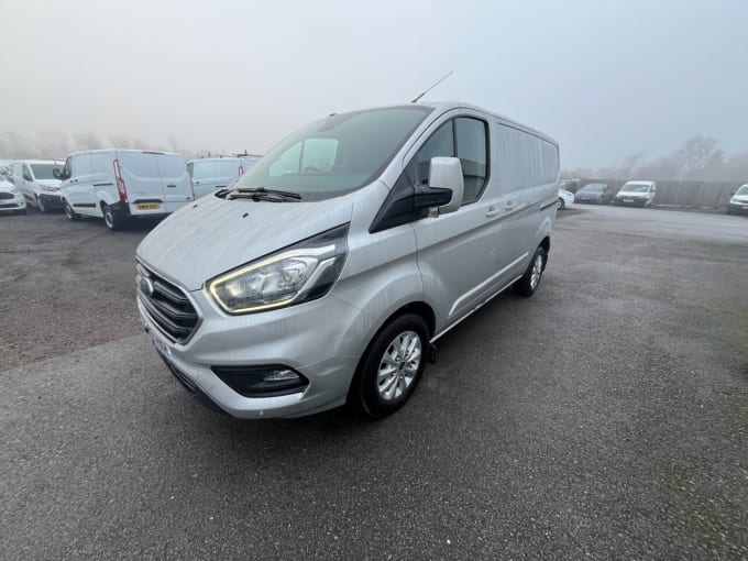 2025 Ford Transit Custom