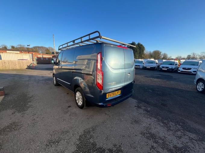 2025 Ford Transit Custom