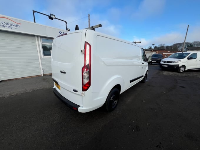 2025 Ford Transit Custom