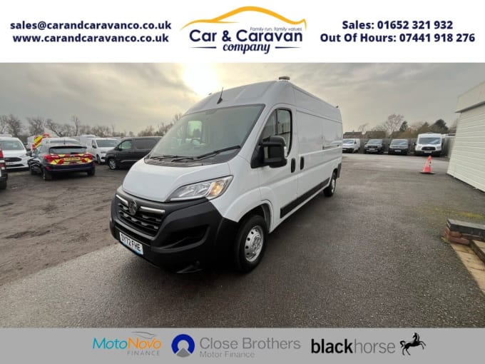 2025 Vauxhall Movano