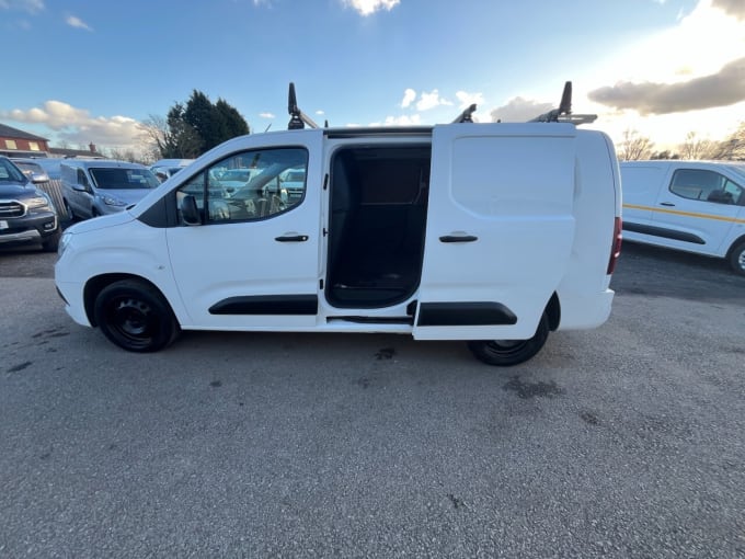 2025 Vauxhall Combo